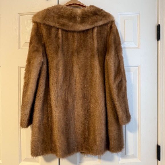 Vintage 1940s 1950s Brown Fur Coat - Picture 9 of 12